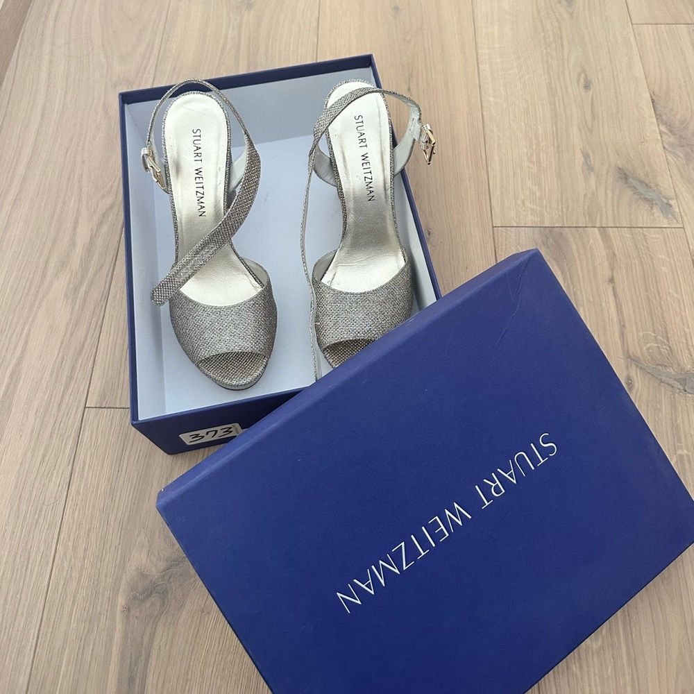 STUART WEITZMAN platform heels